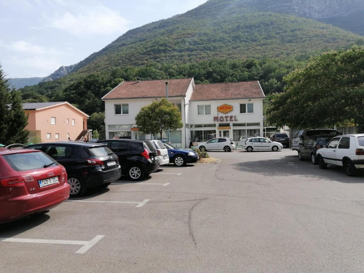 Motel And Restaurant Odusak Dreznjak Exterior foto